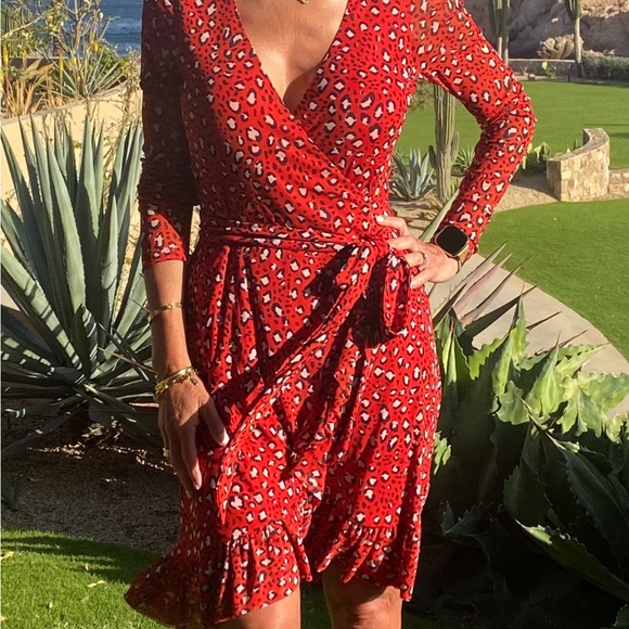 Sanctuary red ‘snake’ pattern dress - Picture 2 of 9